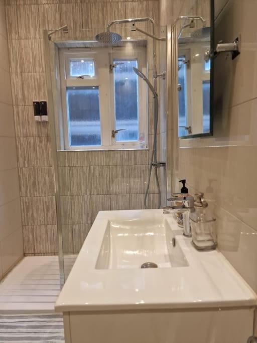 Quintessentially 'London' Flat المظهر الخارجي الصورة